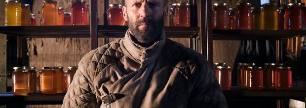 نقد فیلم The Beekeeper 2024 | زنبوردار